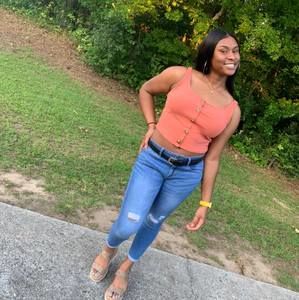 Meet your Posher, Stanesha